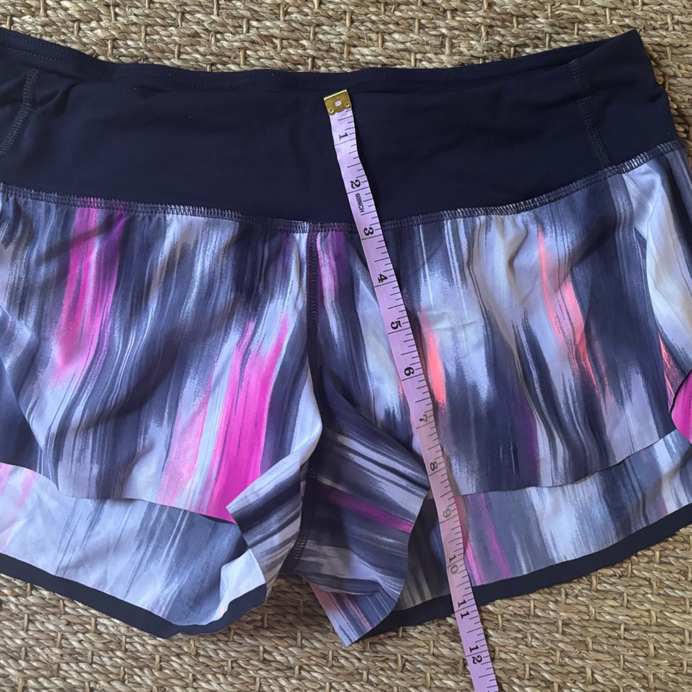 LULULEMON Athletica Shorts Size 6 - Picture 13 of 13